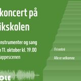 Trappekoncert med blandede instrumenter, sang og bands